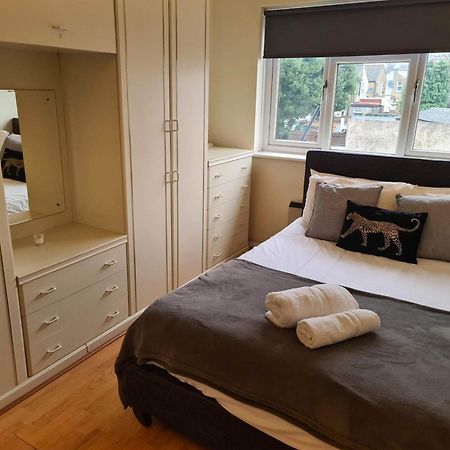 Sav Apartments Watford Watford  Oda fotoğraf