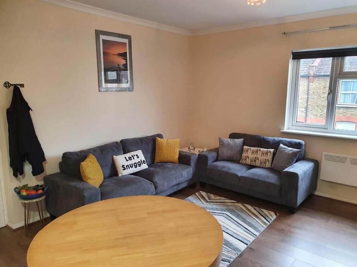 Sav Apartments Watford Watford  Oda fotoğraf